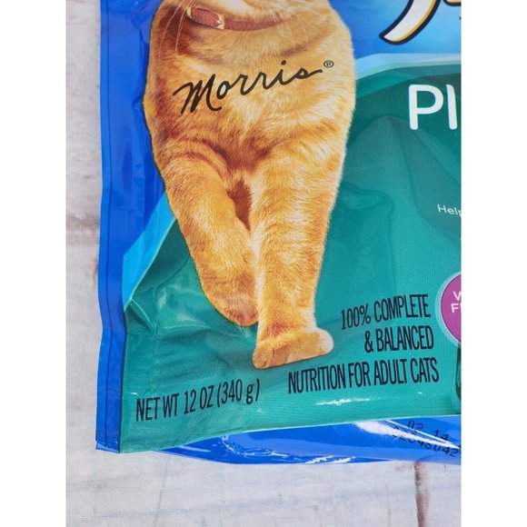 9 Lives Plus Care Tuna & Egg Flavor Complete Balance Adult Cat Food 12 oz Bag - Picture 4 of 11